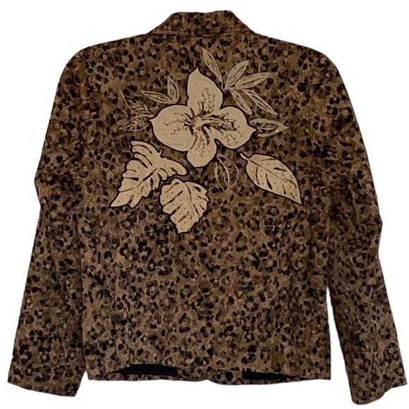 Multiples Leopard print jacket with beautiful appliqué on the back - Picture 2 of 6